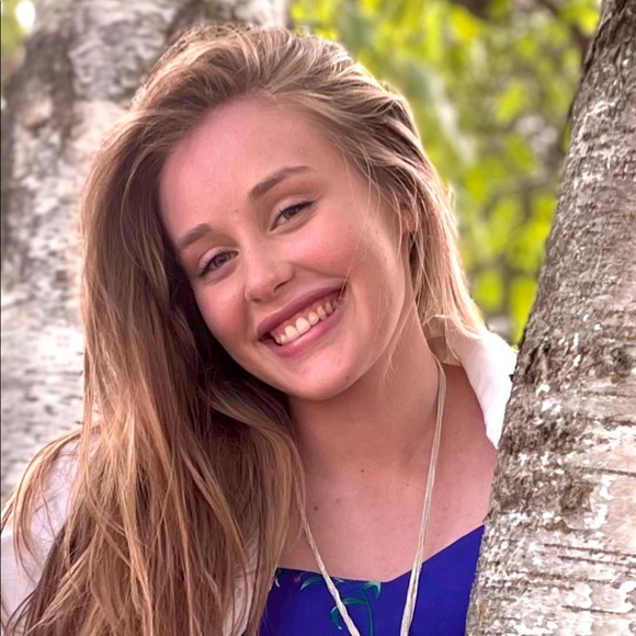 Meet your Posher, Anna - Picture 1 of 1